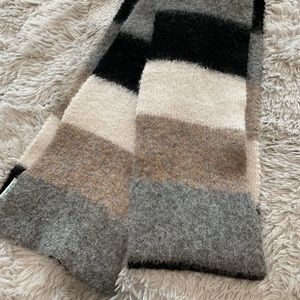 Inis Meain 100% baby alpaca wool scarf EUC